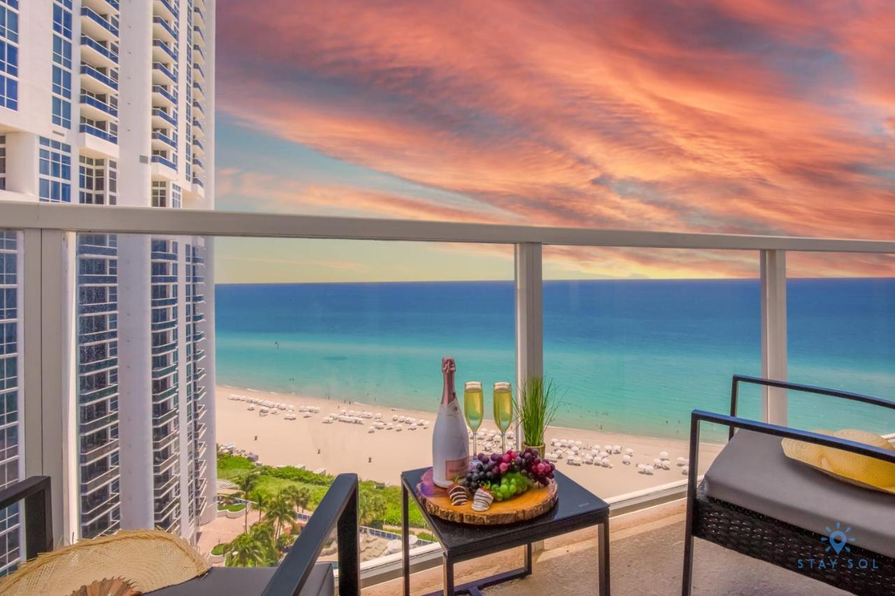 Luxurious Beach Resort Balcony Sunny Isles Beach Exterior foto